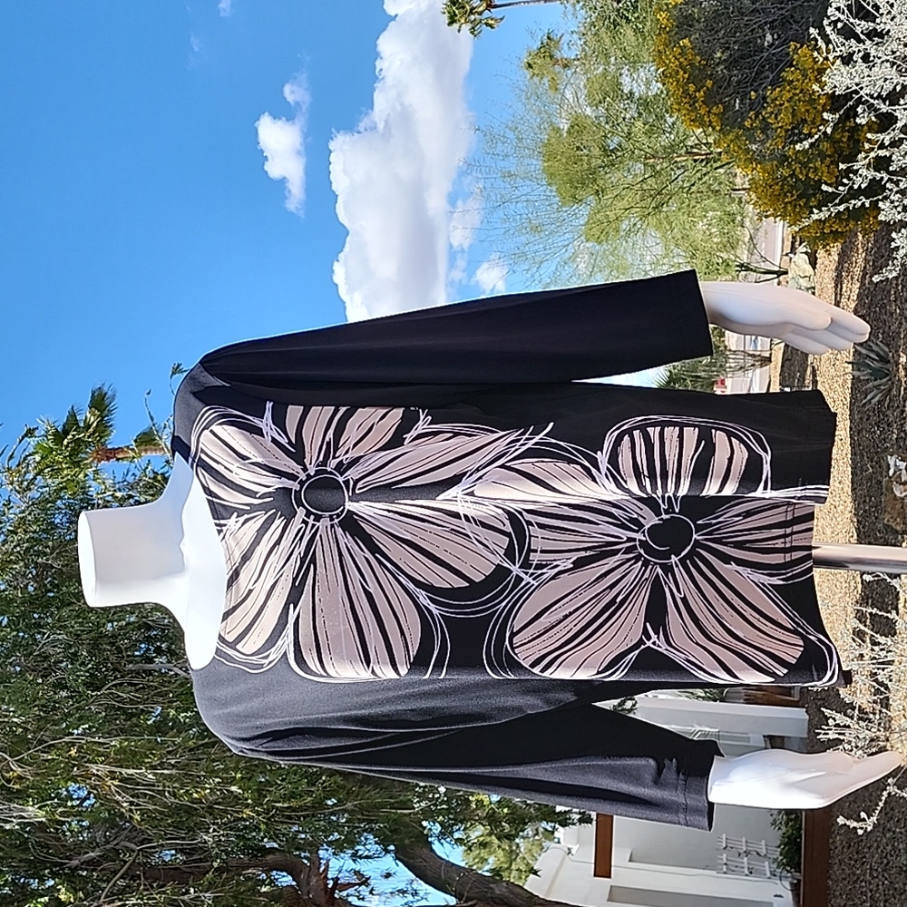 SAG HARBOR Oversized Flowers Top L Stretchy Slinky Shirt Black 3/4 Sleeve Travel - Picture 12 of 13